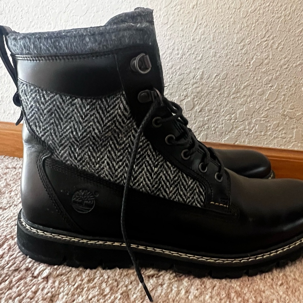 Timberland Black Leather & Gray Herringbone Lace-Up Boots